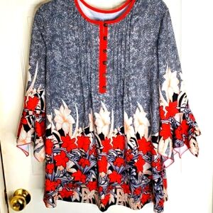 Boutique Women's tunic top size M